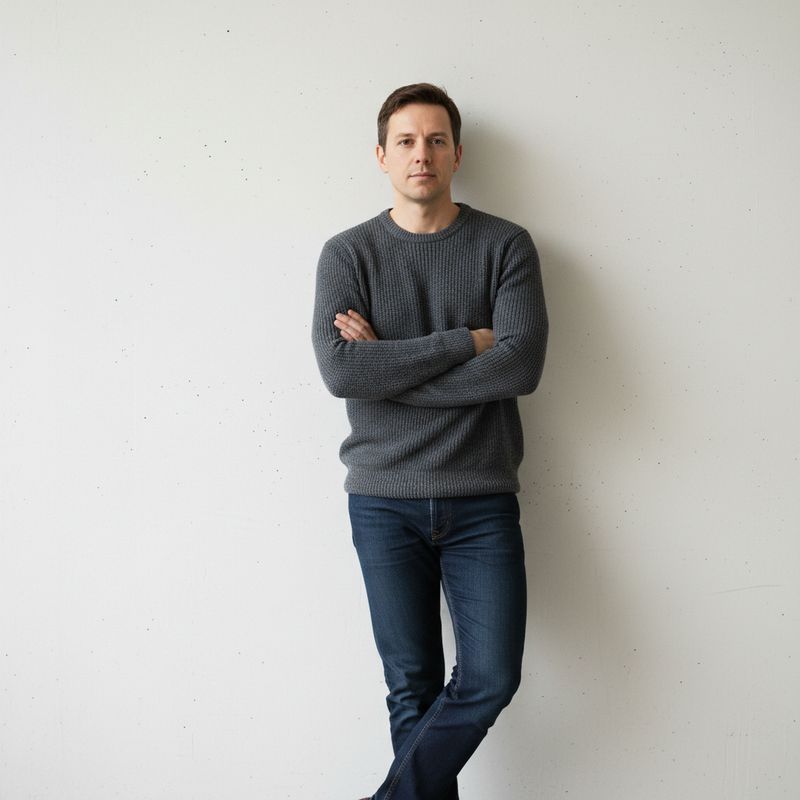 The Cross-Arm Lean